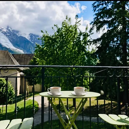 Magical Balcony On The Alps Cozy Alpine Charm Chamonix